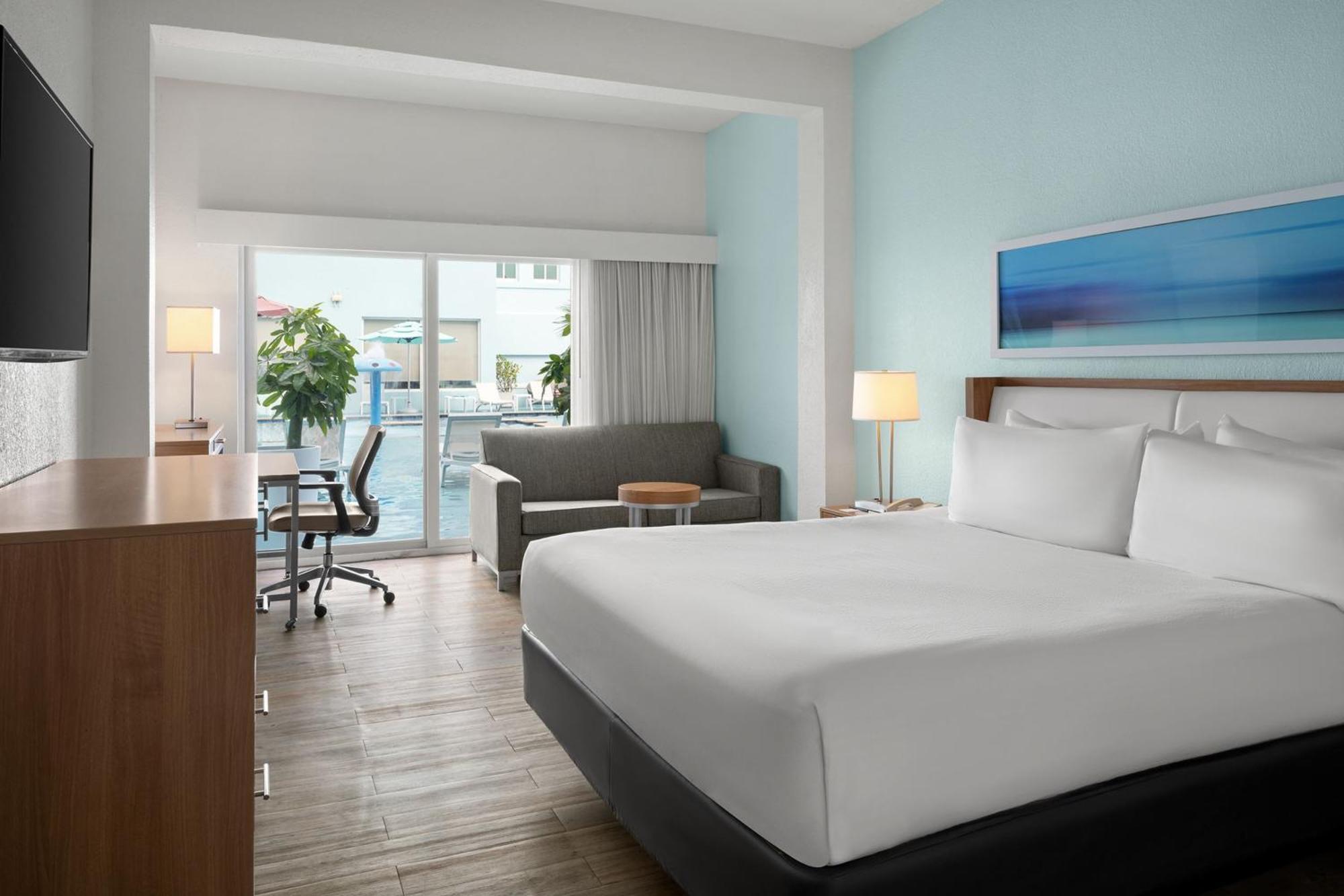 Courtyard By Marriott Nassau Downtown/Junkanoo Beach Exteriér fotografie