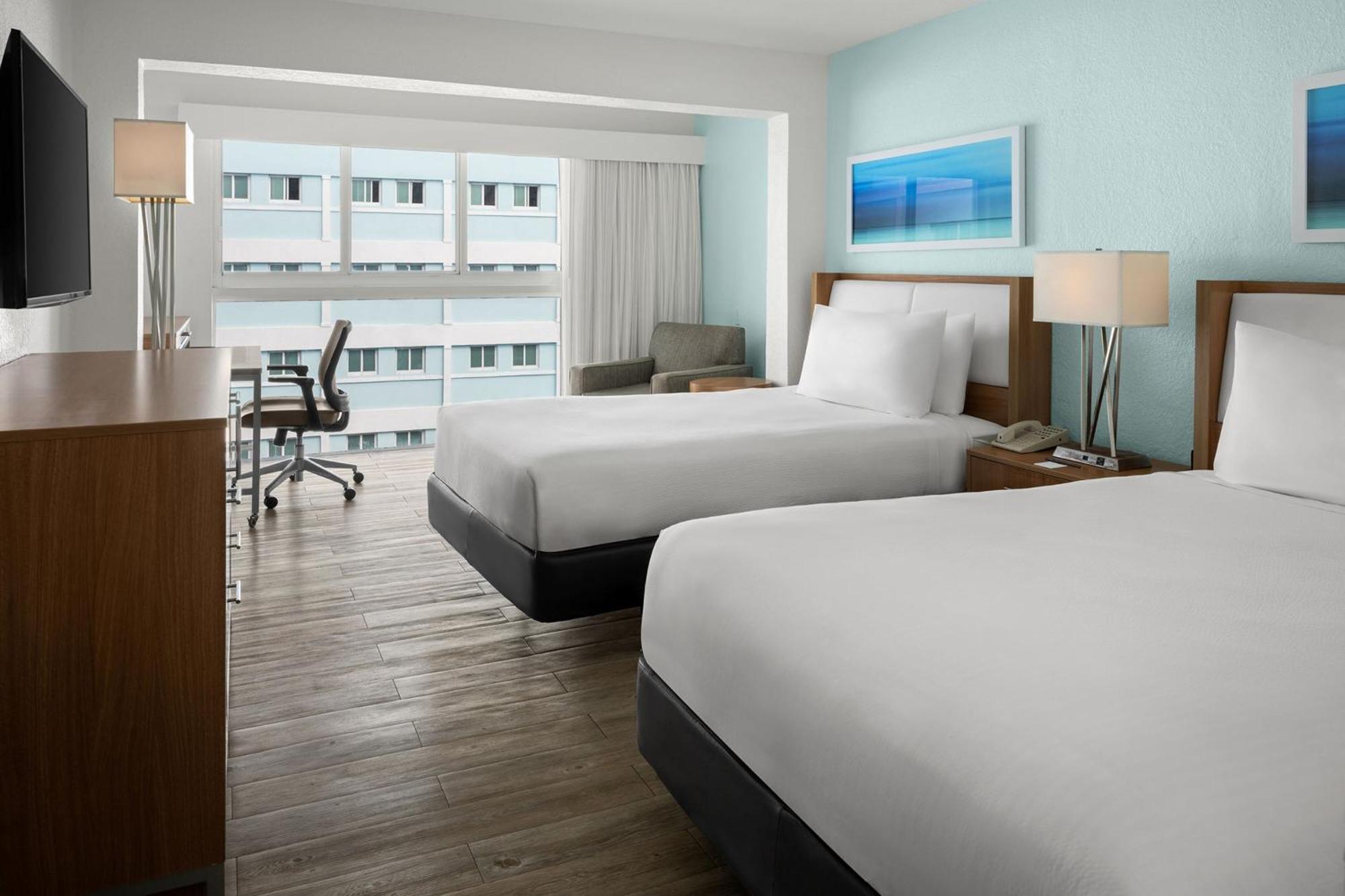 Courtyard By Marriott Nassau Downtown/Junkanoo Beach Exteriér fotografie