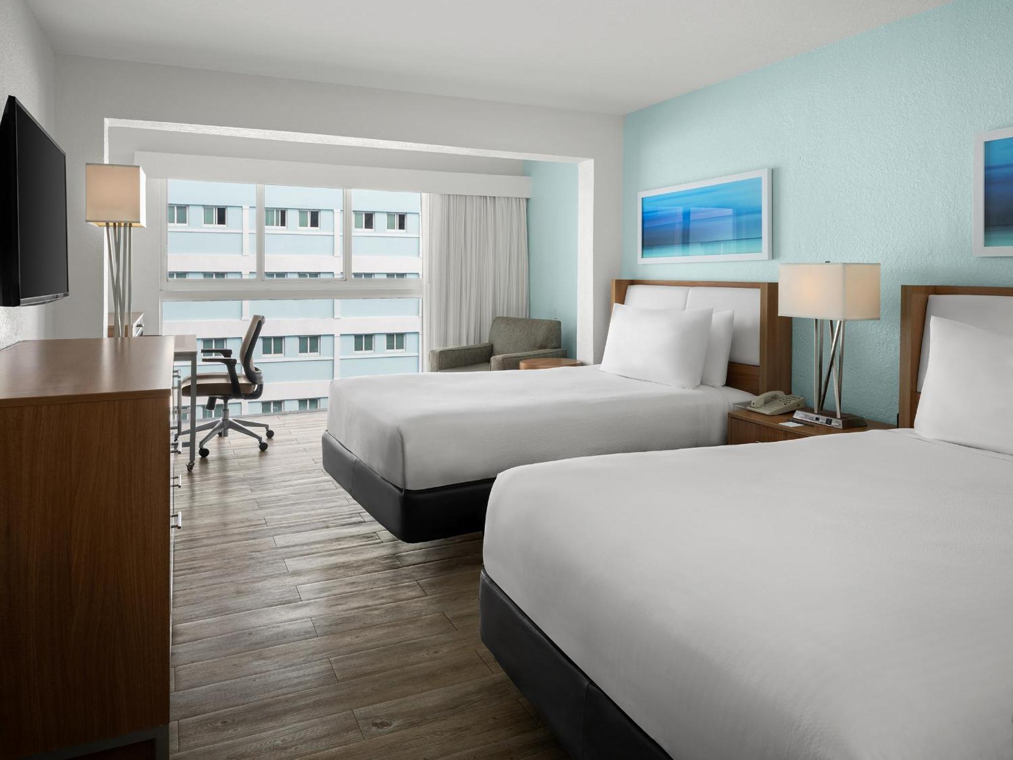 Courtyard By Marriott Nassau Downtown/Junkanoo Beach Exteriér fotografie